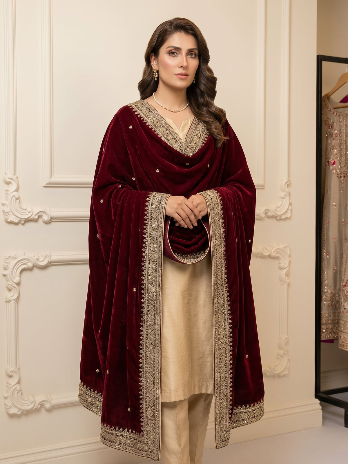 Ayeza Khan Velvet Shawl BFO-AZM